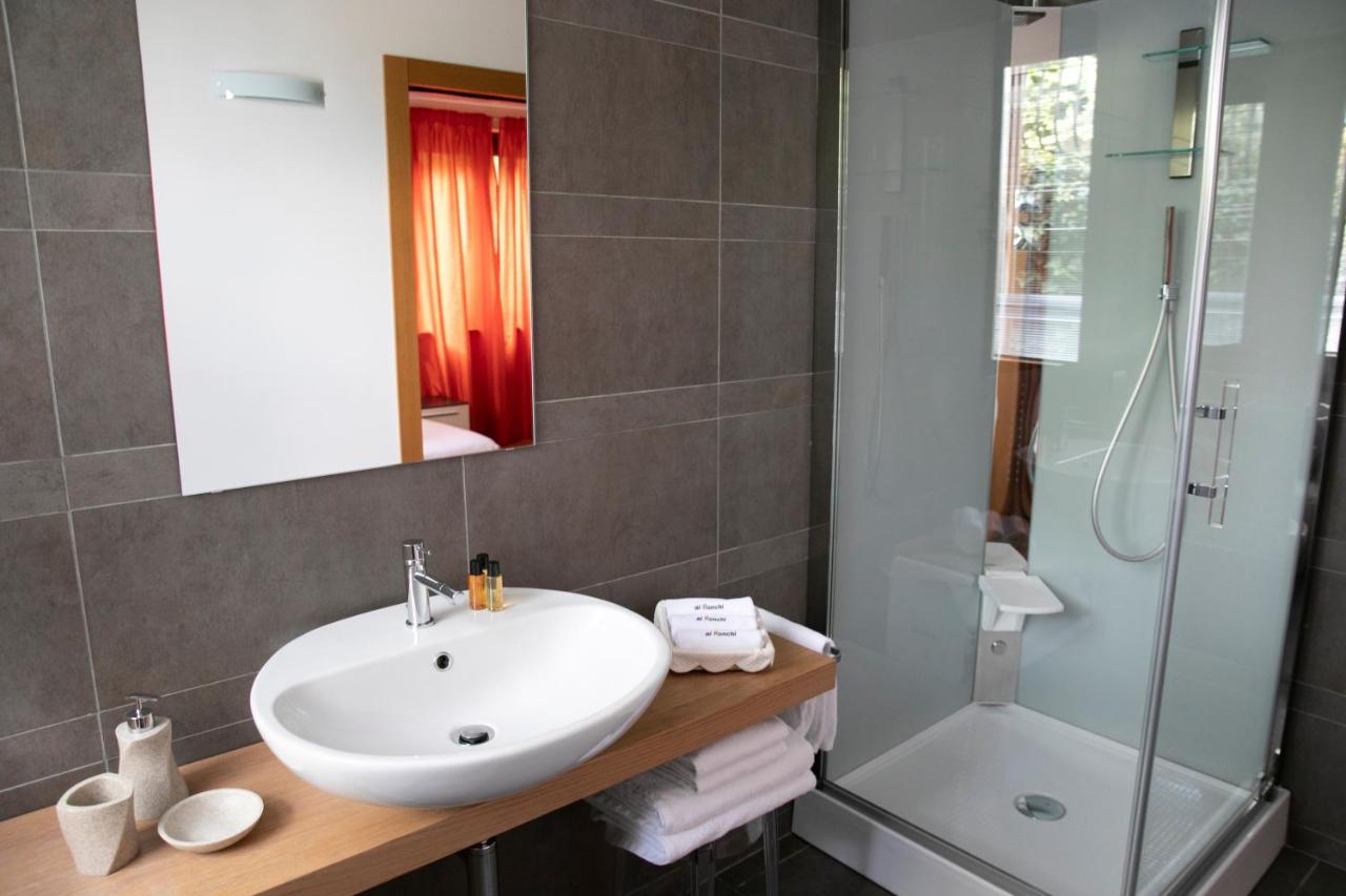 Ai Ronchi B&B Riva di Solto Exterior foto